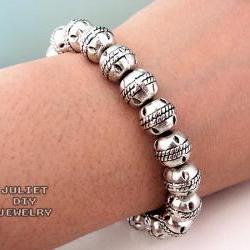 Tribal style silver beads bracelet